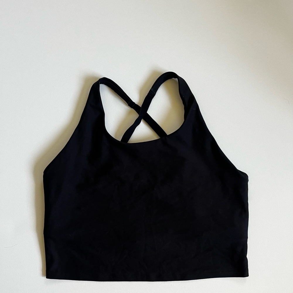 Old Navy Black Cross-Back Sports Bra
